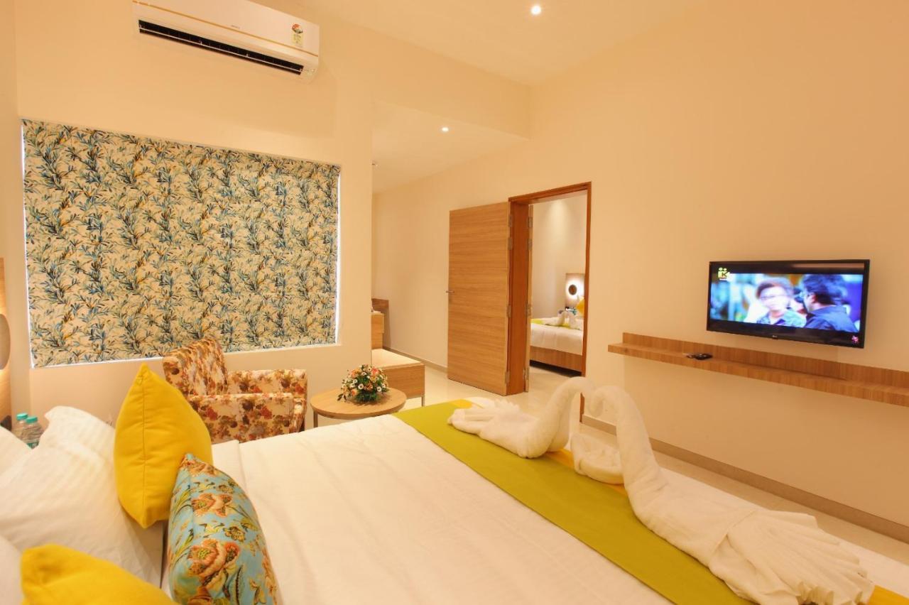 קוטאיאם The Grand Ambassador Hotel מראה חיצוני תמונה