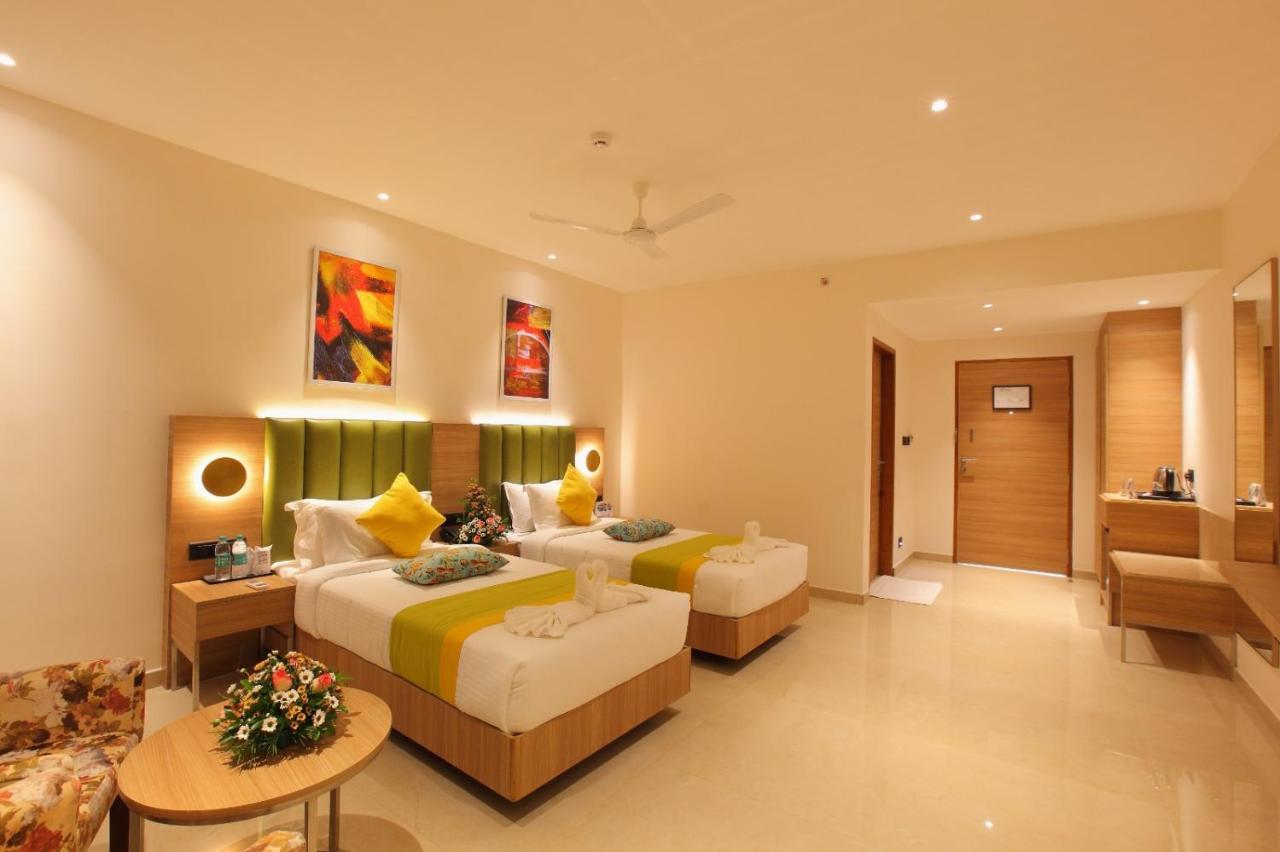קוטאיאם The Grand Ambassador Hotel מראה חיצוני תמונה